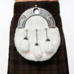 Faux Fur Dress Sporran with Celtic Knot Cantle in White